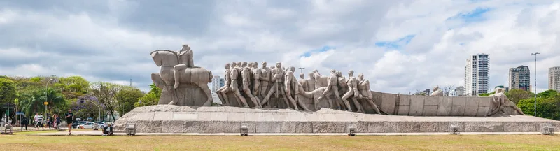 Sp Monumento Bandeiras